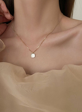 ins简约方形贝母项链女 日韩气质个性几何锁骨链轻奢小众设计吊坠