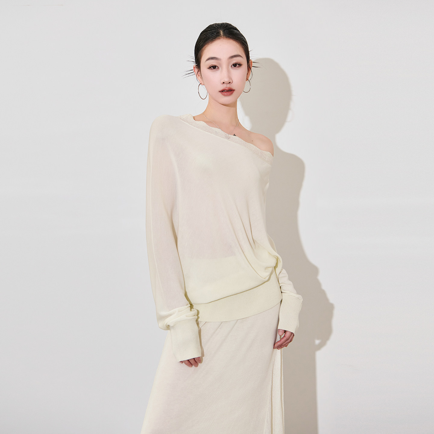 慵懒风斜肩针织衫上衣套装氛围感松弛感设计感半身裙时尚两件套女,淘宝优惠券,粉丝福利购,淘宝优惠卷