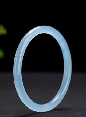 天然巴西冰种浅蓝色玛瑙玉镯冰透小清新正品玉髓美人镯百搭包邮