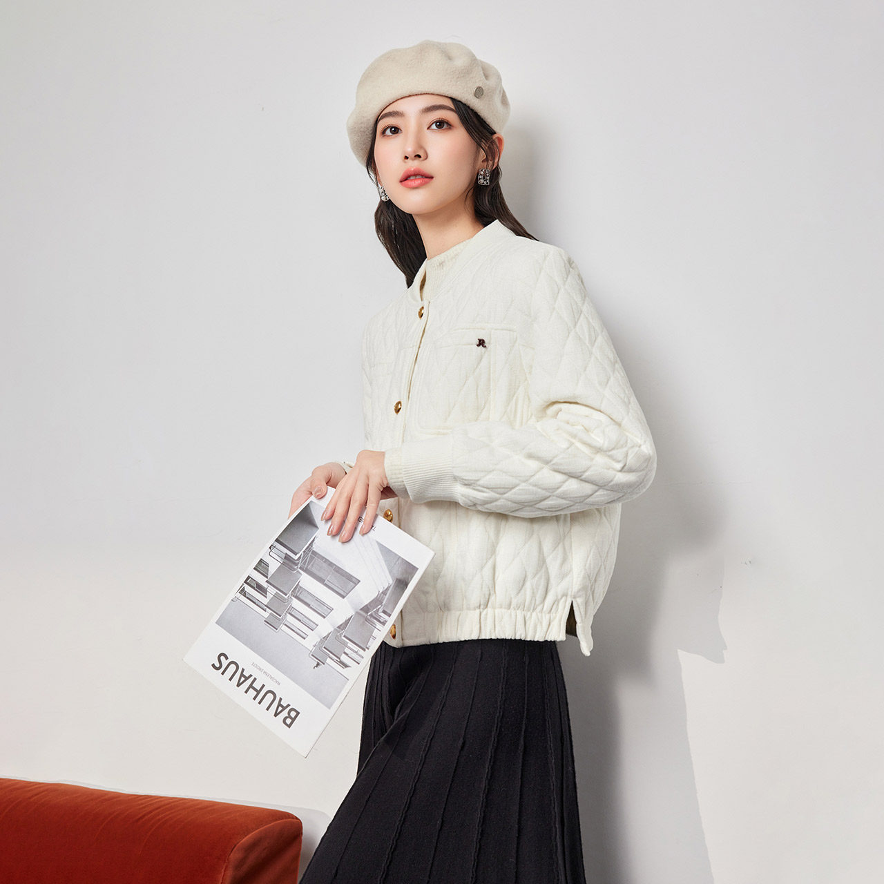 IEF/爱依服2025秋季新款高级感学院风菱格时尚短款不臃肿女短外套,淘宝优惠券,粉丝福利购,淘宝优惠卷