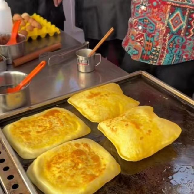 鸡蛋灌饼小吃技术配方教程商用夜市摆摊创业铁板调料酱视频培训