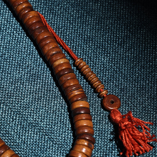 Tibetan old bones 108 rosary beads, cow bone beads, hand-held cow bone bracelets, Tibetan bracelets, real bones