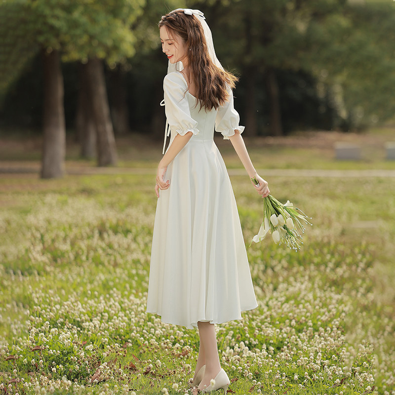 白色小平时可穿聚会缎面轻女连衣裙 兰慕儿礼服/晚装