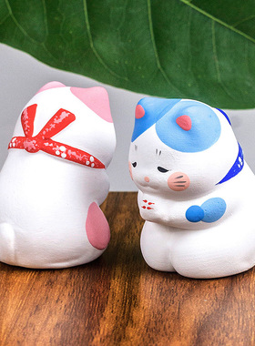 日本龙虎作祈愿合掌招福开运猫