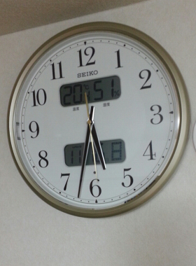SEIKO日本精工电波夜光金色挂钟