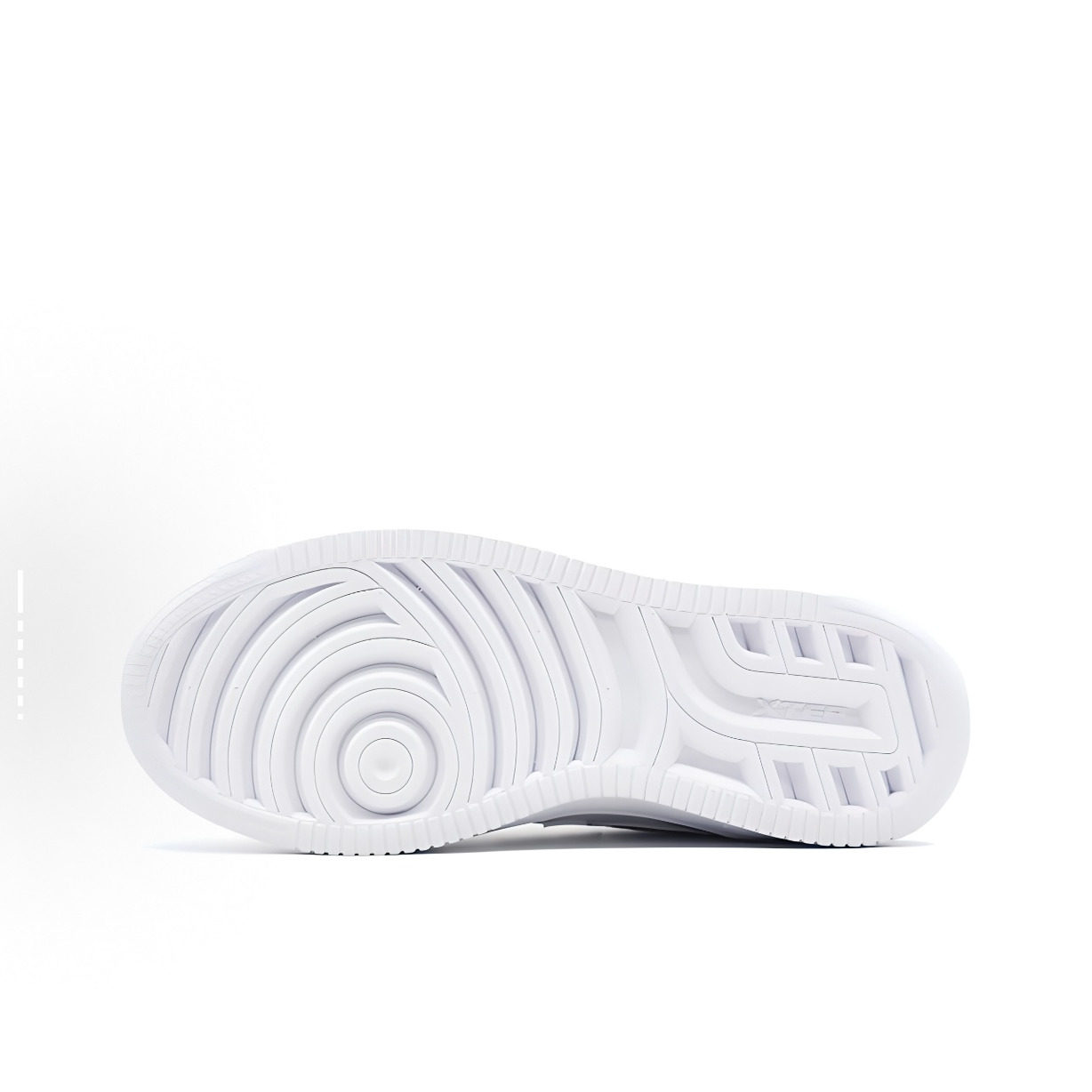 【定制球鞋】特步 空军一号海洋之吻渐变涂鸦手绘低帮板鞋男蓝白,淘宝优惠券,粉丝福利购,淘宝优惠卷