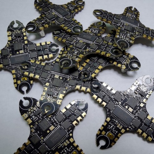 SPCMAKER  F4 1S AIO 6A飞控 MPU6000陀螺仪四合一电调室内穿越机 - 图1