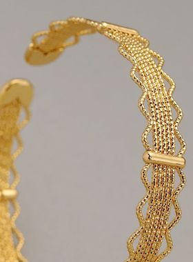 铜铸造蕾丝镂空手镯气质时尚简约冷淡风手链ins小众设计18K