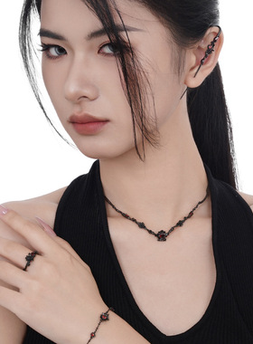 X2159 韩版小众设计师S925纯银黑色玫瑰多层叠戴毛衣链女短款项链