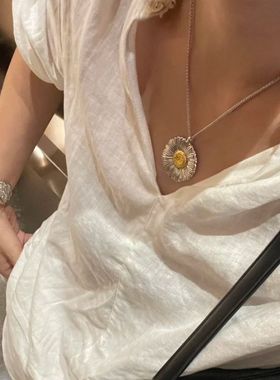 法式复古意大利小众设计雏菊项链时尚气质高级感时髦简约长颈链女