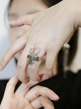 甜酷原创设计金色花蕊镀金光面拼接开口戒指夏日日常