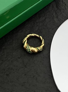 【K社制造】爆款法式高雅设计感轻奢高级感指环简约麻花镶钻戒指