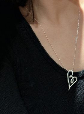 S925纯银韩版小众设计感烧白爱心打结项链复古INS风博主锁骨链