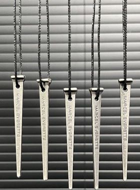 原创设计做旧金属钉子吊坠项链暗黑先锋男女时尚百搭可调节毛衣链