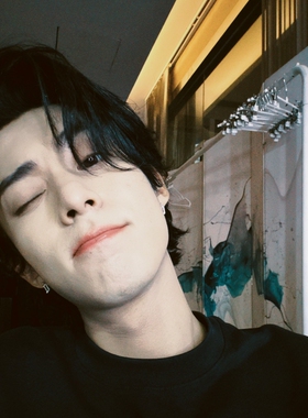 其他钛钢ins锆石男女小众