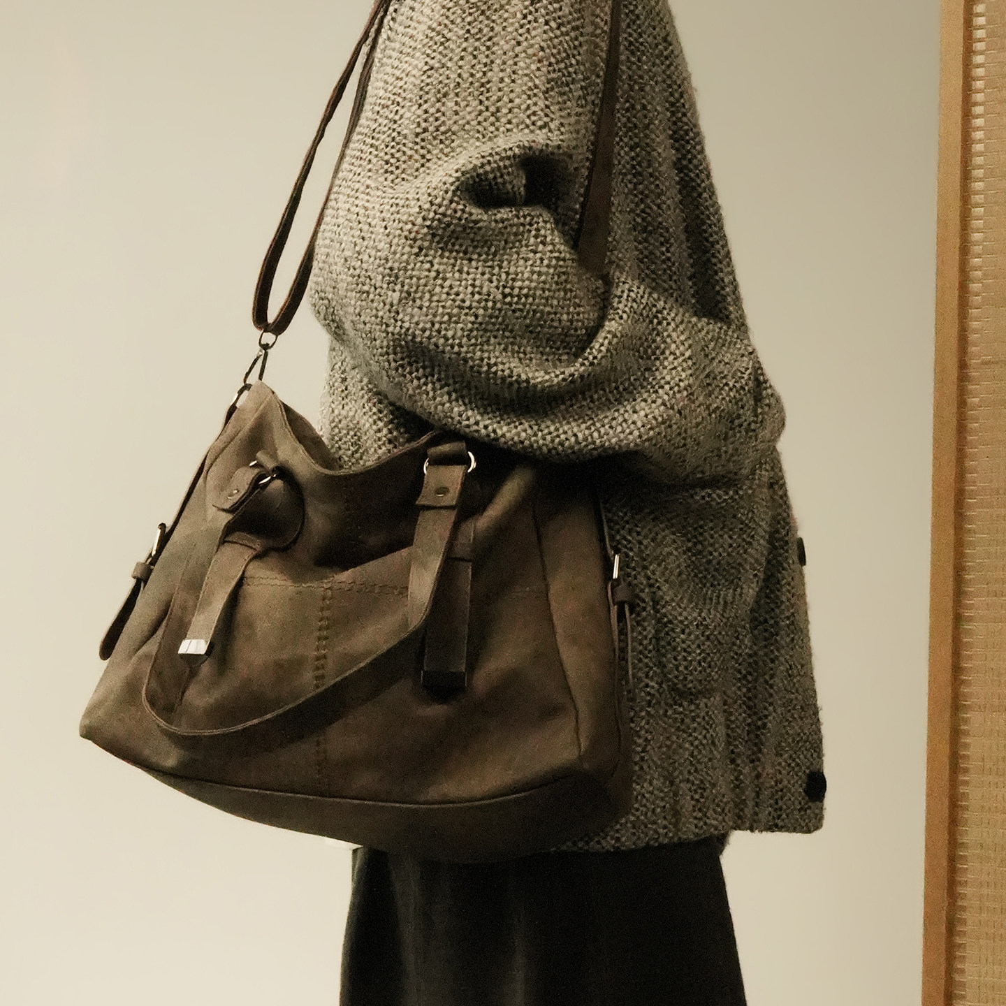 贰狸小众时髦复古单肩斜挎腋下大容量手提托特挎包男女日系通勤潮,淘宝优惠券,粉丝福利购,淘宝优惠卷