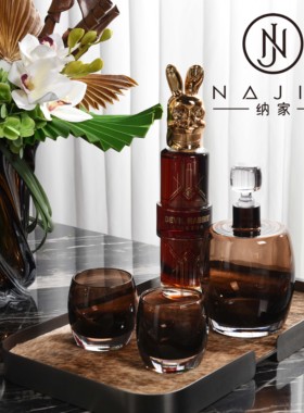 罗曼提 现代创意花艺单白脚喇叭狗饰品摆件 样板间客厅茶几售楼处