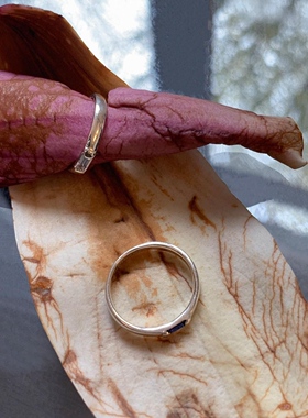 现货 To Vesper 韩国品牌Coldframe 方形蓝色小宝石戒指