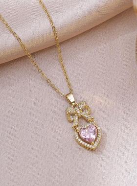 锆石爱心钛钢项链女粉色蝴蝶新款