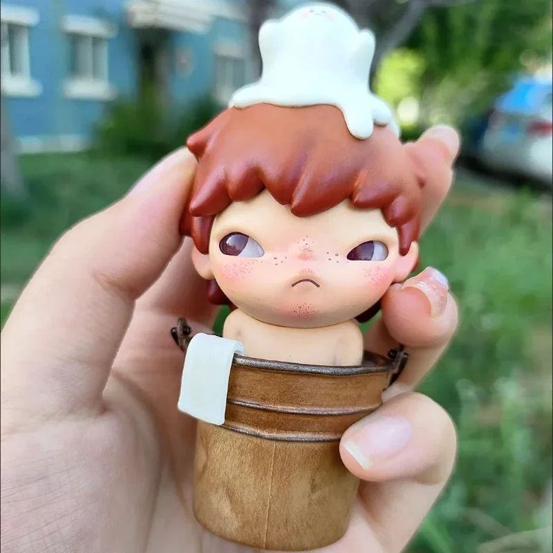 Hirono Little Mischief Series Model Dolls Blind Box Action F-图2