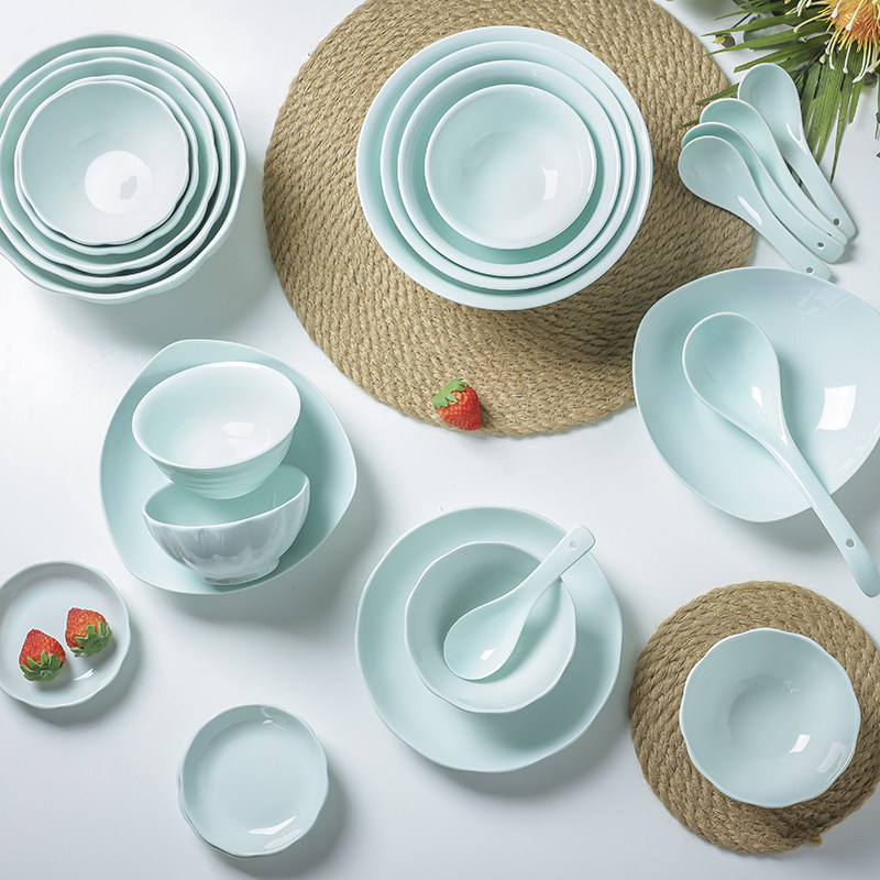 碗碟套装景德镇釉下彩青瓷饭碗家用菜盘搭配中式陶瓷餐具极简现代