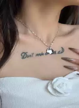 保色镀白金枫叶小众锁骨链钛钢