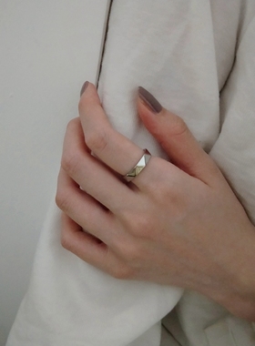 情侣简约光面戒指钛钢不掉色