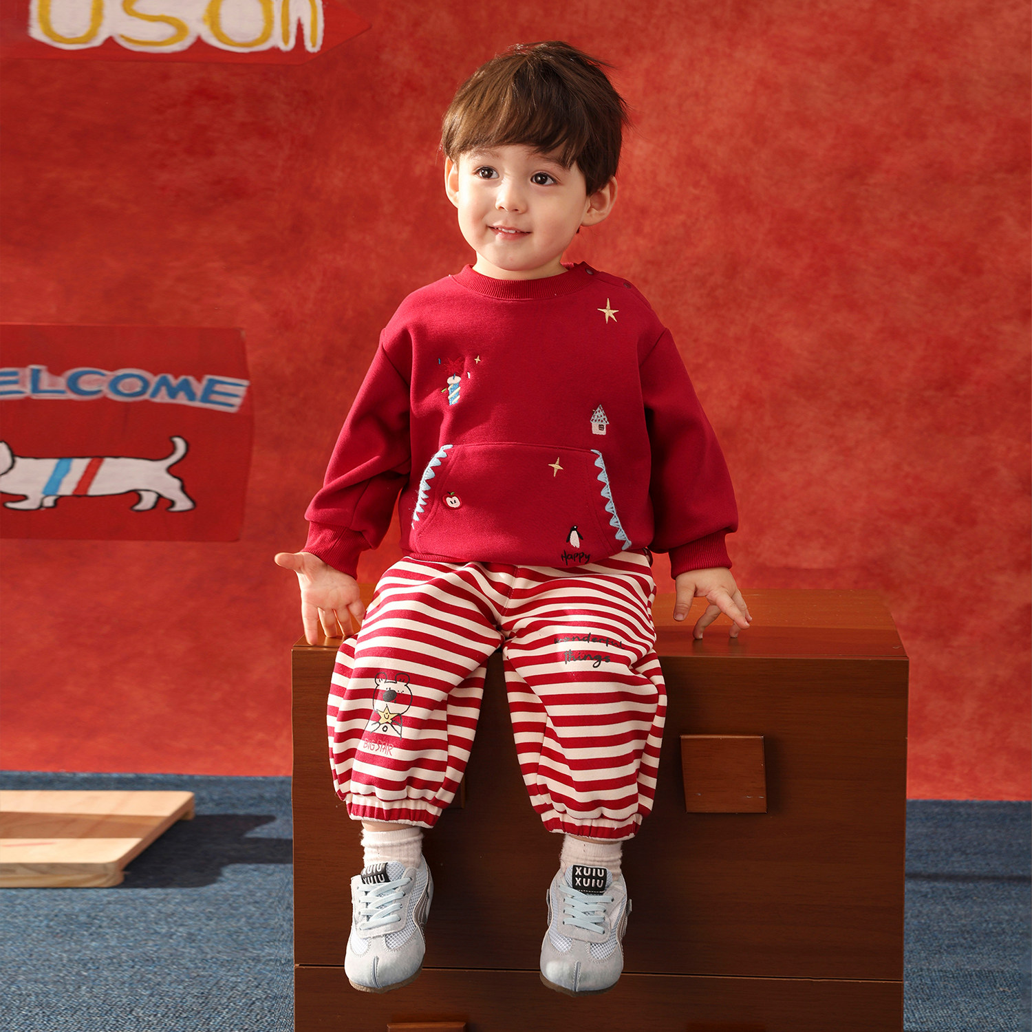 小O爸男婴童 宝宝加绒卫衣刺绣红色冬季2025新款口袋婴儿新年衣服,淘宝优惠券,粉丝福利购,淘宝优惠卷