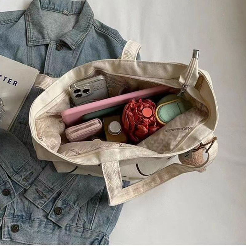 可爱小熊帆布包休闲大容量包包女2025新款学生上课通勤单肩托特包,淘宝优惠券,粉丝福利购,淘宝优惠卷