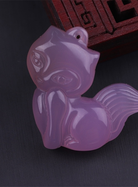 天然冰种白玉髓招桃花小狐狸吊坠