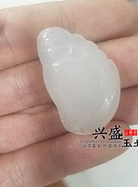 白玛瑙萌物挂坠知足常乐玉项链