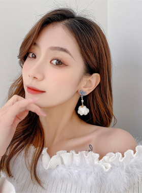 s925银针秋冬新款流苏不对称云彩耳饰耳环时尚简约小众蝴蝶结耳夹
