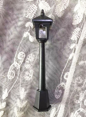 迷你娃娃场景布置手办盲盒道具diy饰品展示微景观欧式黑色路灯