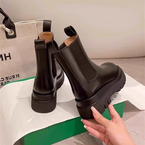 真皮内增高马丁靴女款2026新款春秋黑色套筒短靴子百搭厚底烟筒靴 - 图1