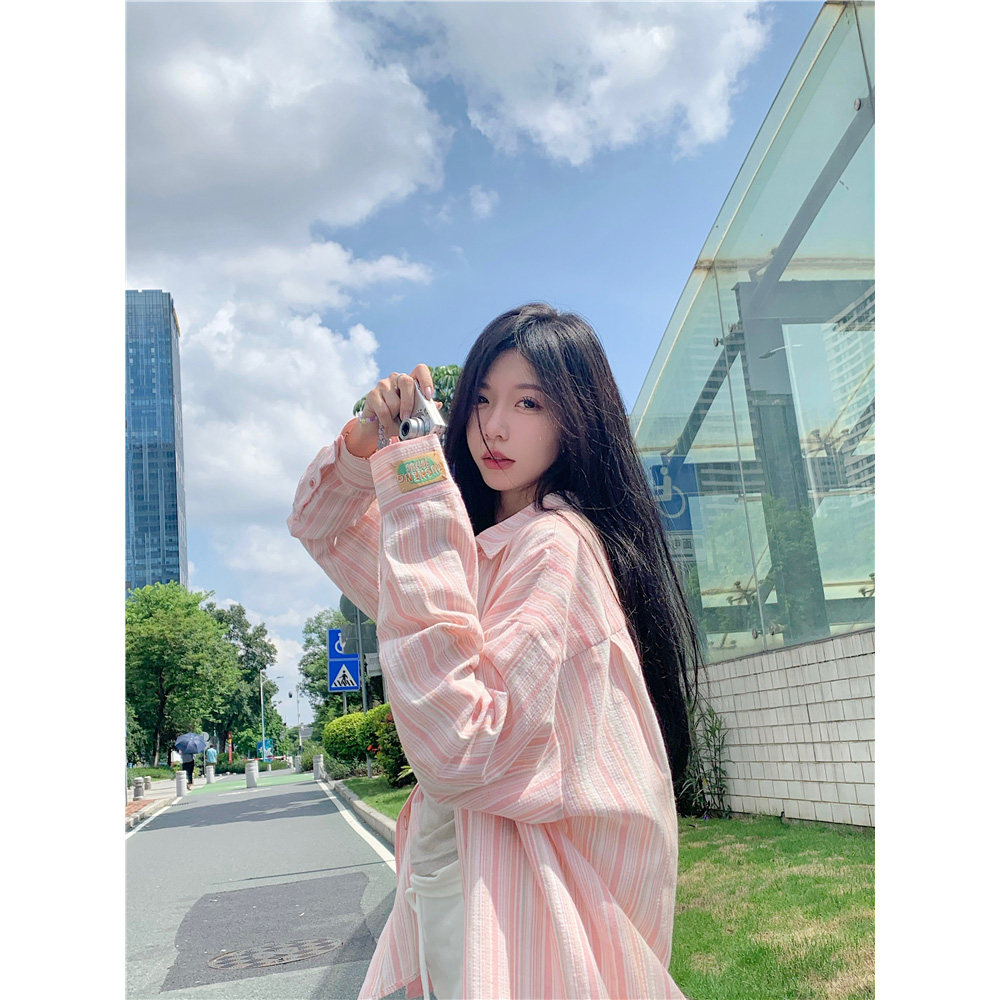 蓝色条纹防晒衬衫女春夏新款长袖开衫外套宽松薄款慵懒风通勤上衣