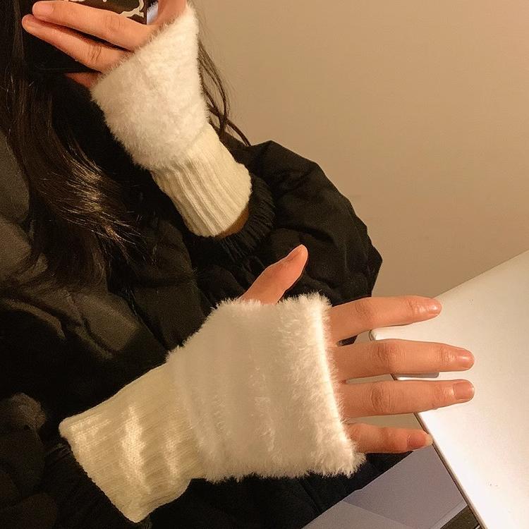 保暖袖套手套半指女加绒针织护腕秋冬小众气质可爱百搭毛茸茸打字