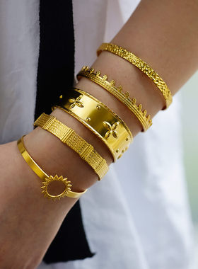 Stainless Steel Bangles Bracelet for Women Luxury Gold Plate