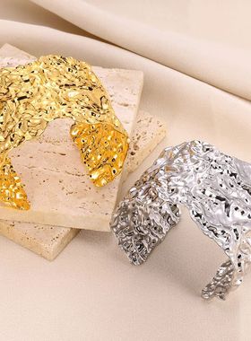 Vintage Smooth Irregular Twist Wide Bracelets For Women Gold