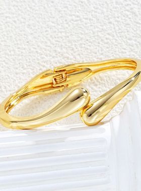 Hot Sale Exaggerate Individuality Metal Smooth Surface Water