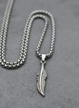 Classic Feather Pendant Necklace Stainless Steel Silver Colo