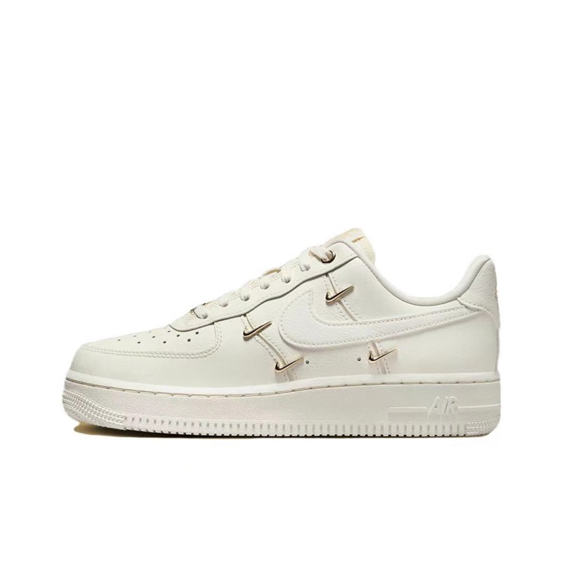 耐克Nike Air Force 1 Low Mini Gold 板鞋 女款 白金FV3654-111 - 图3