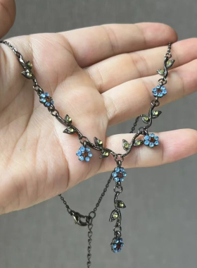 夏季氛围感中古小花项链新款2025爆款简约森系锁骨链古着复古颈链