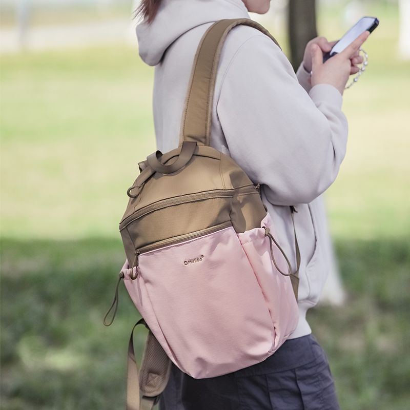 Qminica双肩登山包户外运动骑行包男女休闲书包徒步轻便旅行背包 - 图1