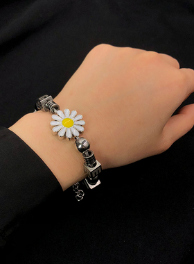 权志龙同款雏菊国潮嘻哈钛钢手链