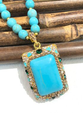 绿松石项链镶嵌绿色大闪钻复古又