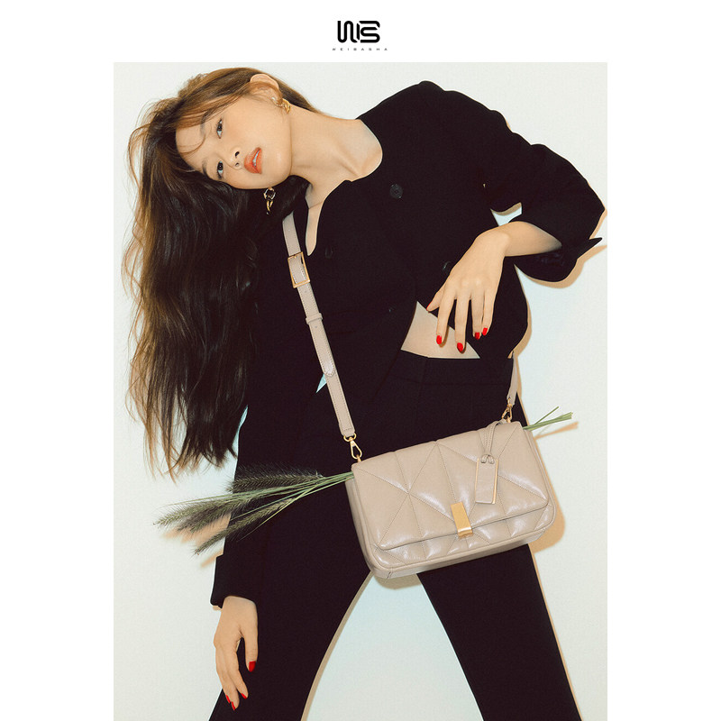 微芭莎小众2022新款潮真皮链条包 微芭莎女士包袋