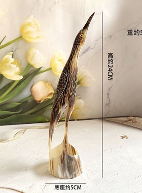 牛角尖雕刻喜鹊桌面摆件工艺礼品