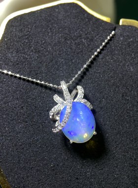 纯天然超美欧泊吊坠晶体好925银精工镶嵌，主石10*12mm