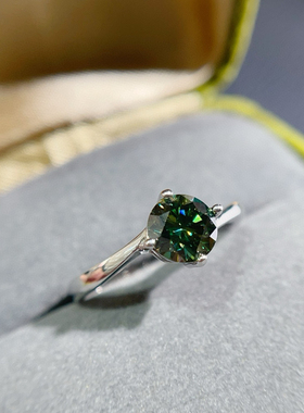 扭臂四抓1克拉圆形莫桑钻戒指925纯银女士首饰蓝绿色指环活口