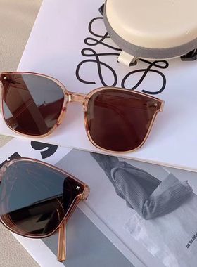 官w329！大框可折叠收纳男女情侣防紫外线墨镜显脸小偏光太阳眼镜